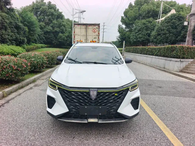 Roewe RX5 — Фото автомобиля 2