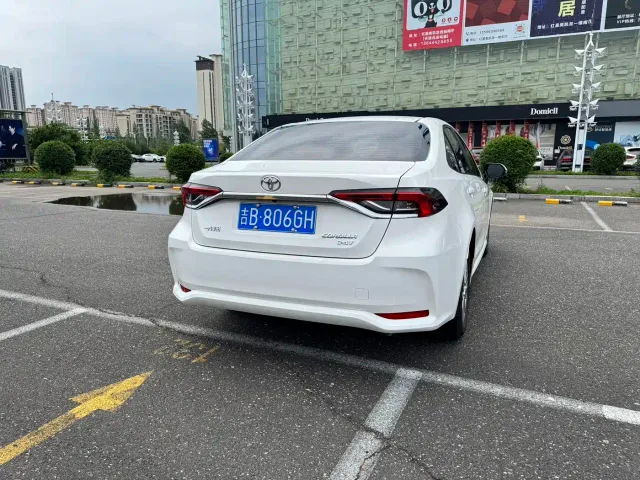 Toyota Corolla — Фото автомобиля 6