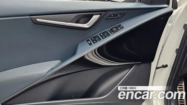 Kia Niro The All New Niro Signature — Фото автомобиля 18