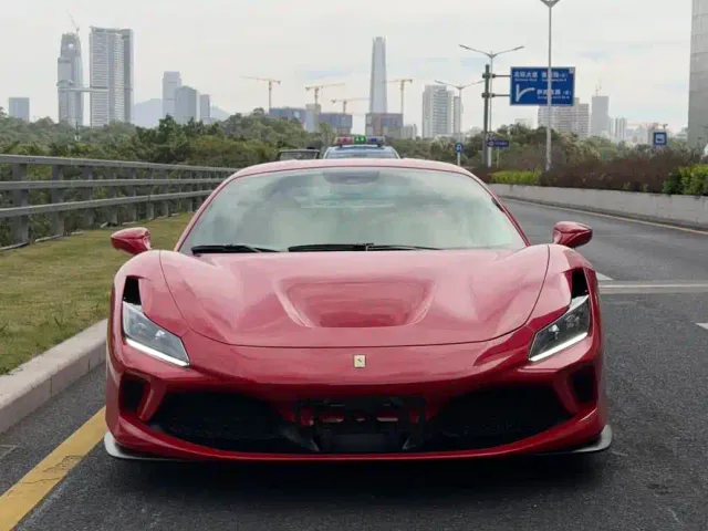 Ferrari F8 — Фото автомобиля 2