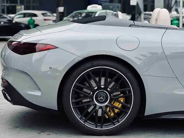 Mercedes-Benz SL-Class AMG — Фото автомобиля 10