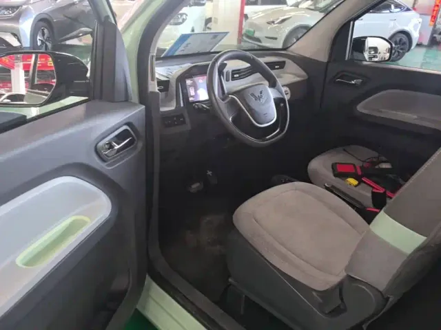 Wuling Hongguang Mini EV — Фото автомобиля 15
