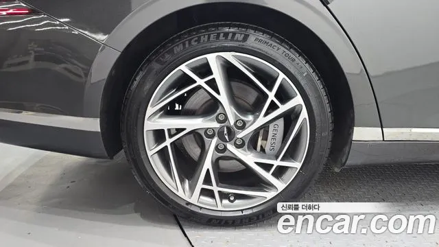 Genesis G90 Бензин 3.5 турбо AWD — Фото автомобиля 5