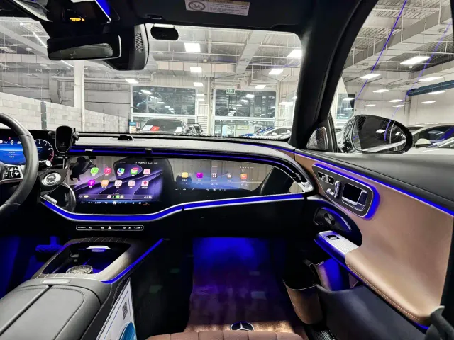 Mercedes-Benz E-Class — Фото автомобиля 17