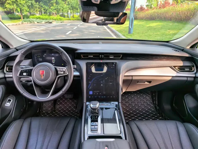 Hongqi H5 — Фото автомобиля 5