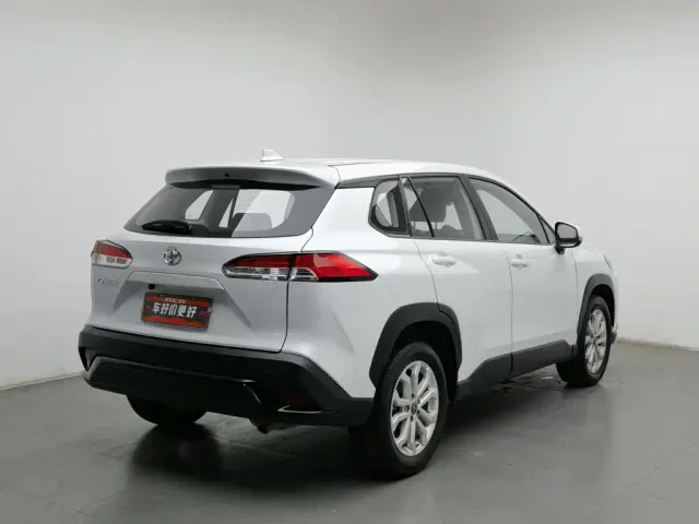 Toyota Frontlander — Фото автомобиля 2