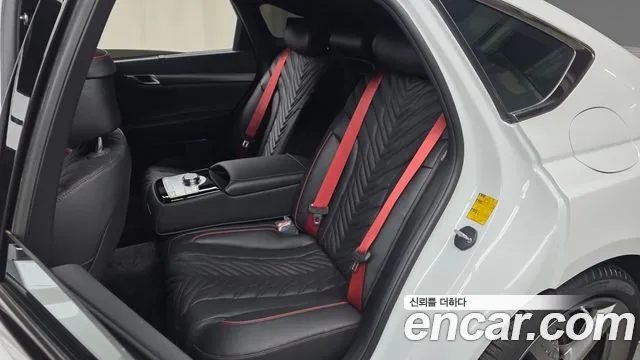 Genesis G80 Бензин 2.5 турбо AWD — Фото автомобиля 12