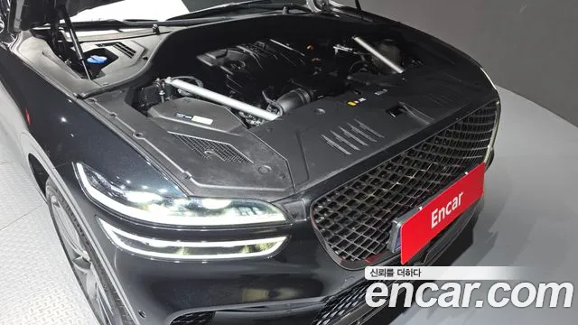Genesis GV70 — Фото автомобиля 9