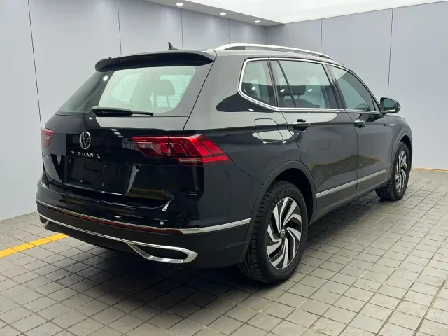 Volkswagen Tiguan L — Фото автомобиля 6