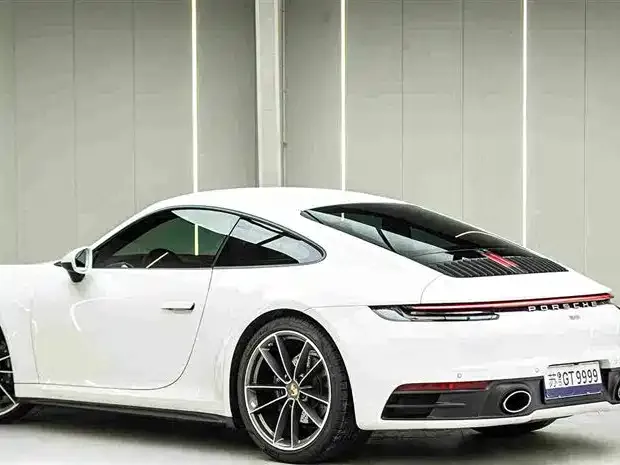Porsche 911 — Фото автомобиля 5