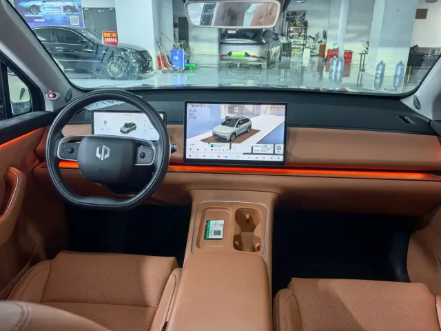 Leapmotor C10 — Фото автомобиля 12