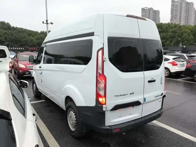 Ford Transit — Фото автомобиля 4
