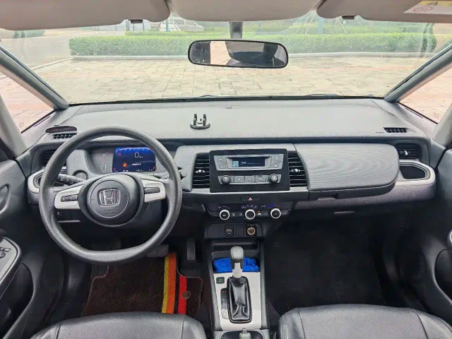 Honda Fit — Фото автомобиля 9