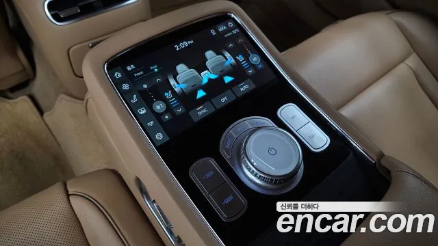 Genesis G90 Бензин 3.5 турбо AWD — Фото автомобиля 18