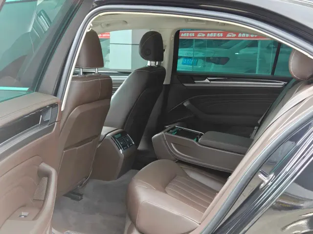 Volkswagen Phideon — Фото автомобиля 7