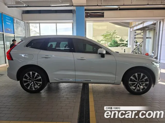 Volvo XC60 2nd Gen — Фото автомобиля 5