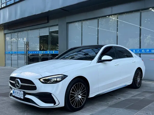 Mercedes-Benz C-Class — Фото автомобиля 2