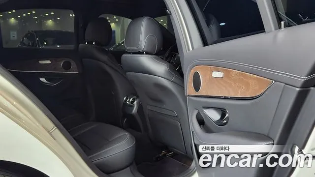 Mercedes-Benz E-Class W213 — Фото автомобиля 16