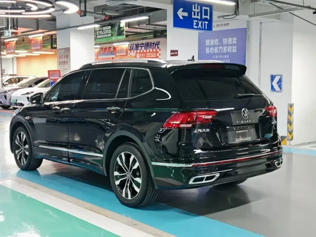 Volkswagen Tiguan L — Фото автомобиля 15