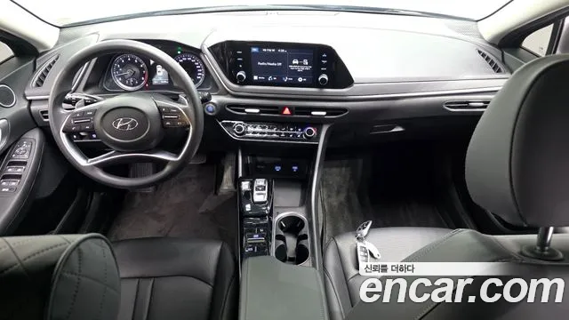 Hyundai Sonata Sonata (DN8) 2.0 LPG(Для проката) — Фото автомобиля 7