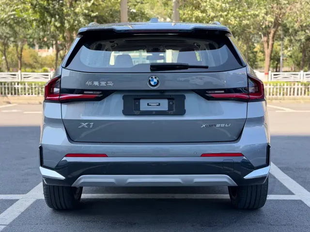 BMW X1 — Фото автомобиля 4