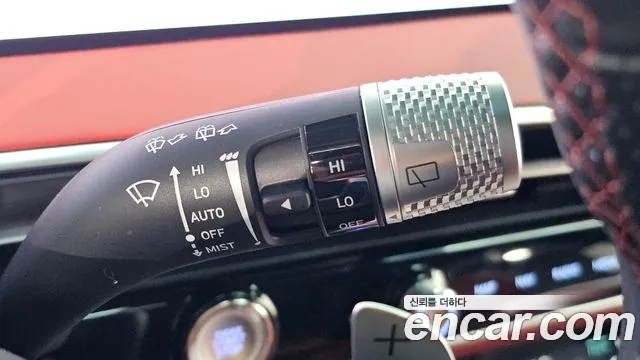 Genesis GV70 — Фото автомобиля 27