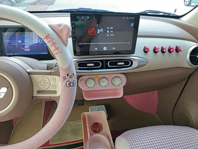 Wuling Hongguang Mini EV — Фото автомобиля 12