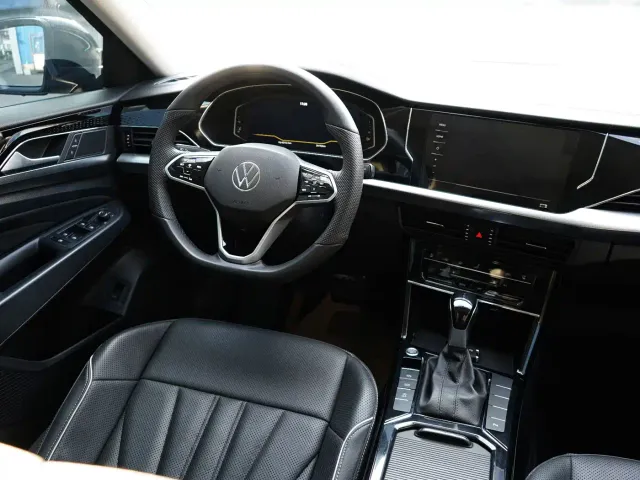 Volkswagen Passat — Фото автомобиля 11