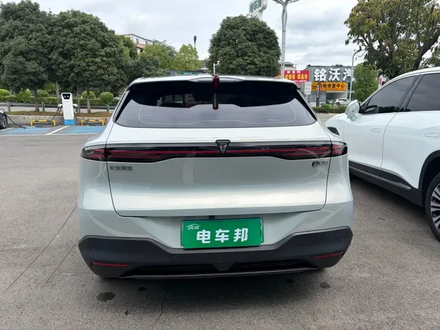 Deepal Shenlan S05 2026 620Max Pure Electric Edition — Фото автомобиля 8
