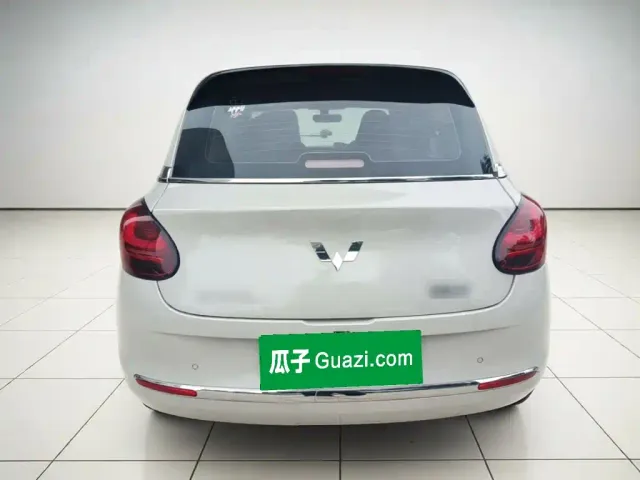 Wuling Bingo — Фото автомобиля 3