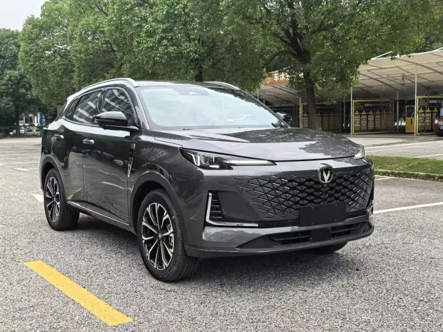 Changan CS55PLUS PHEV — Фото автомобиля 3