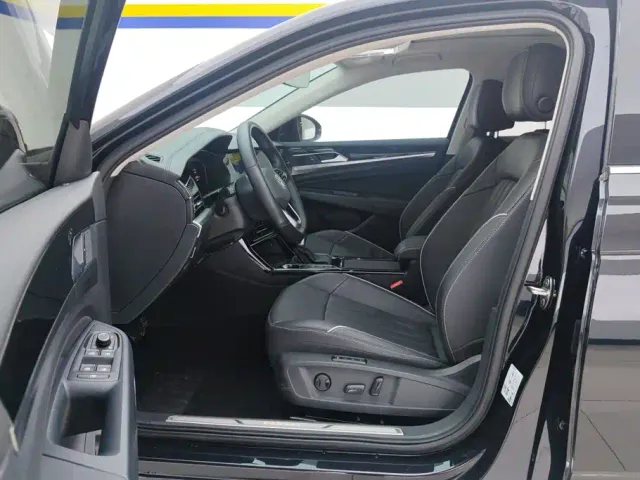 Volkswagen Passat — Фото автомобиля 9