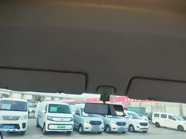 Changan Ruixing EM60 — Фото автомобиля 17