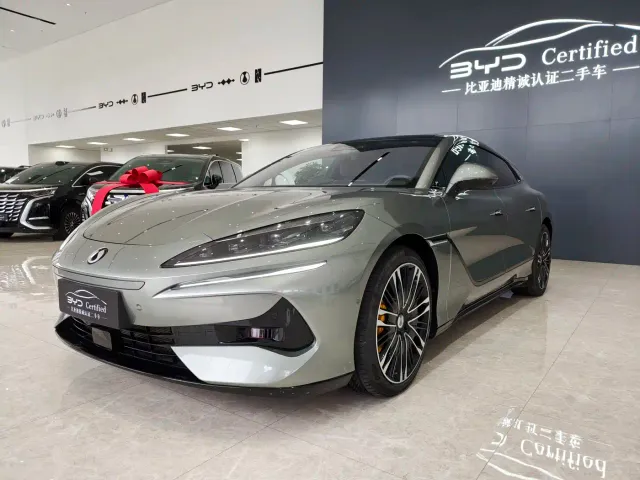 Фотография автомобиля — Denza Z9GT
