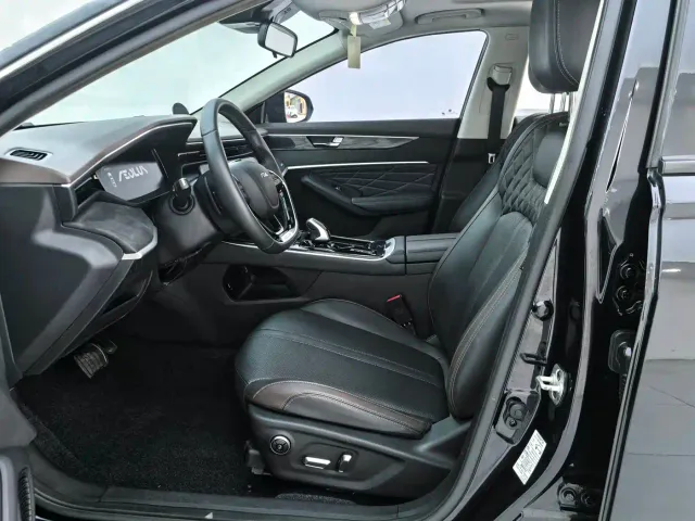 Dongfeng Yixuan MAX — Фото автомобиля 4