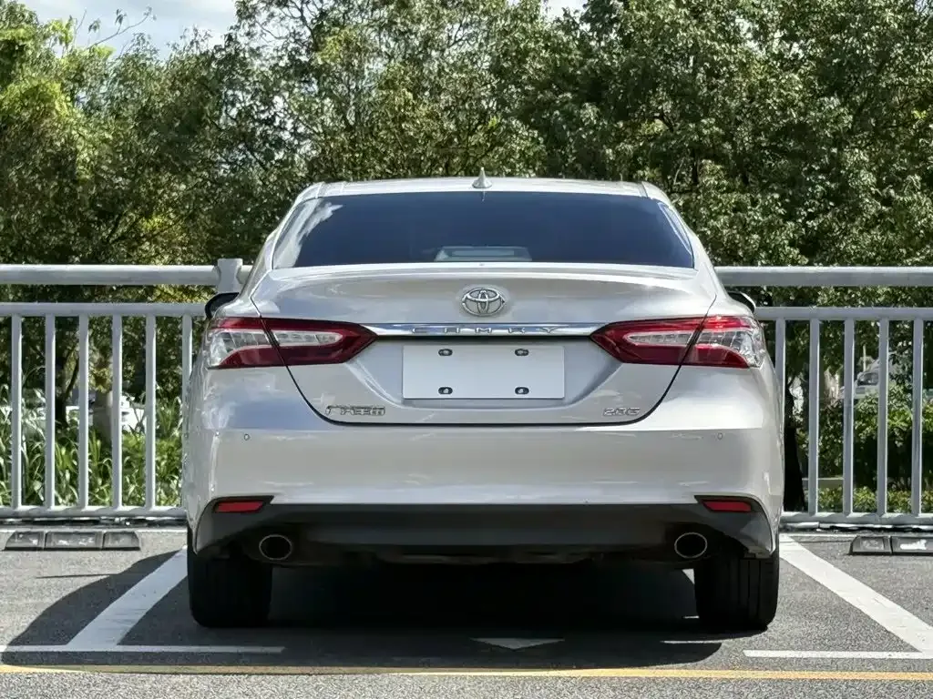 Toyota Camry 2021 2.0G Luxury Edition — Фото автомобиля 8