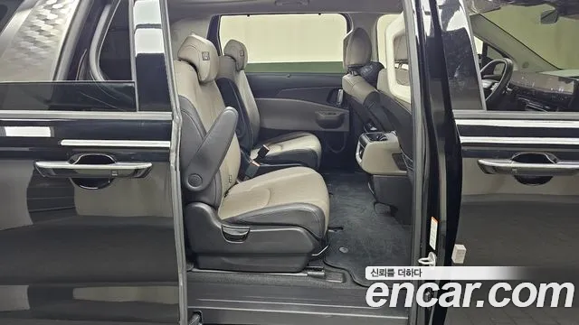 Kia Carnival 4th Gen — Фото автомобиля 17