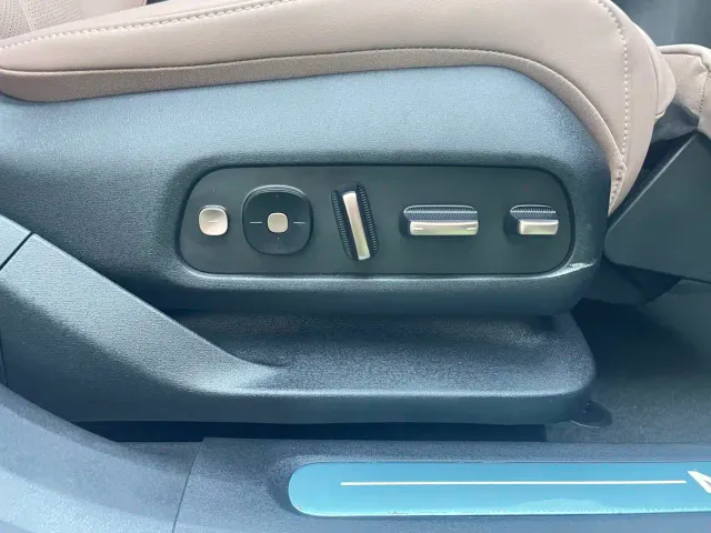 Nio EC6 — Фото автомобиля 7