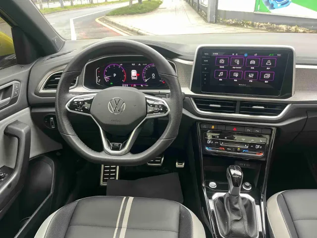 Volkswagen T-Roc — Фото автомобиля 11