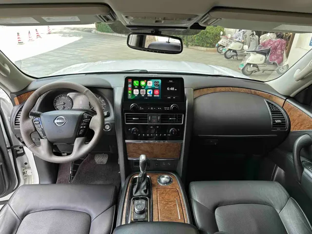 Nissan Patrol — Фото автомобиля 11