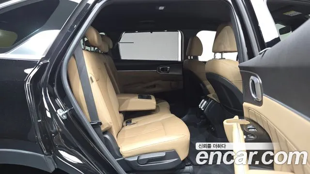 Kia Sorento Новый Sorento 4 поколение Дизель 2.2 2WD — Фото автомобиля 12