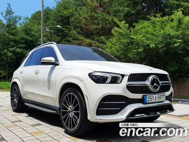 Mercedes-Benz GLE-Class — Фото автомобиля 4