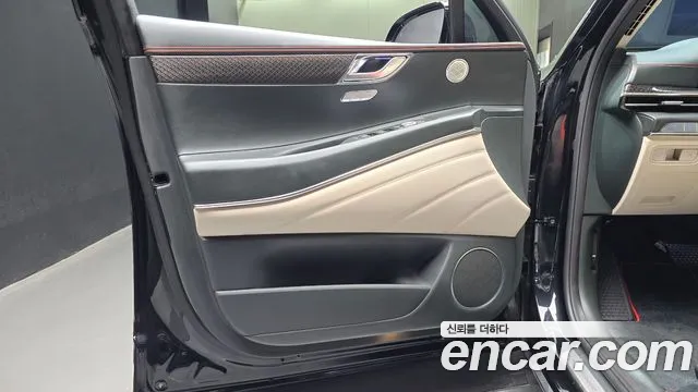 Genesis GV80 Coupe — Фото автомобиля 13