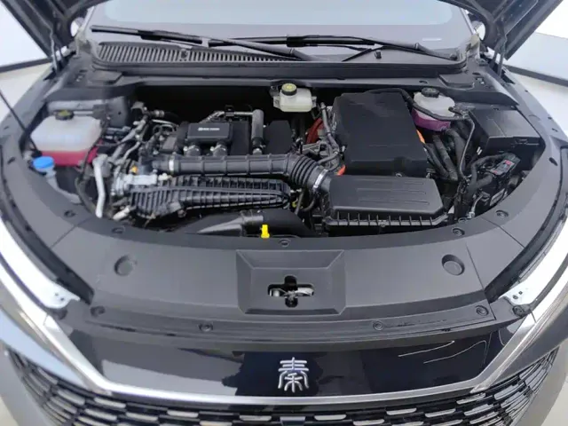 BYD Qin L 2024 DM-i 120KM Excellence Model — Фото автомобиля 10