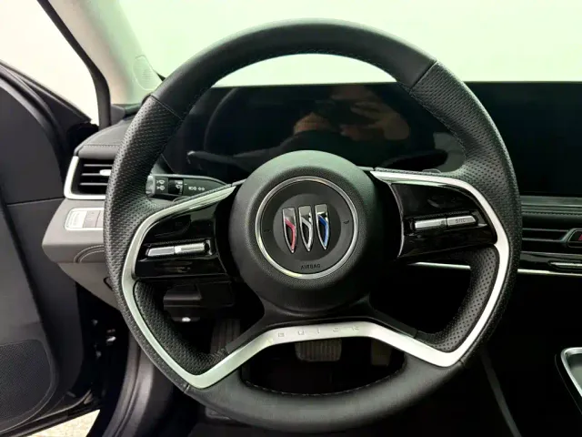 Buick LaCrosse — Фото автомобиля 11