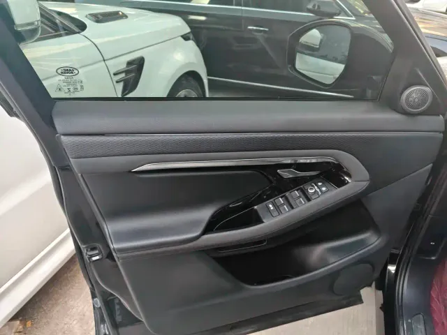 Land Rover Range Rover Evoque — Фото автомобиля 24