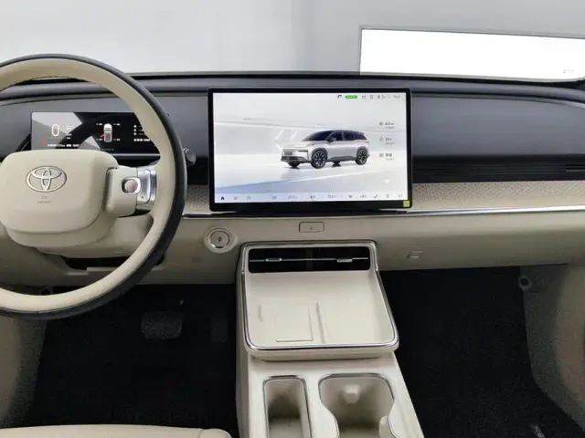 Toyota BoZhi 3X — Фото автомобиля 13