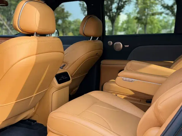 IM Motors LS8 — Фото автомобиля 11