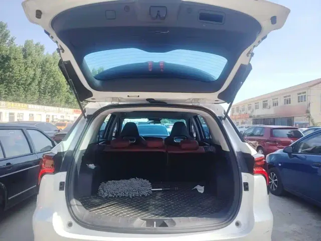 Changan CS75 Plus — Фото автомобиля 14