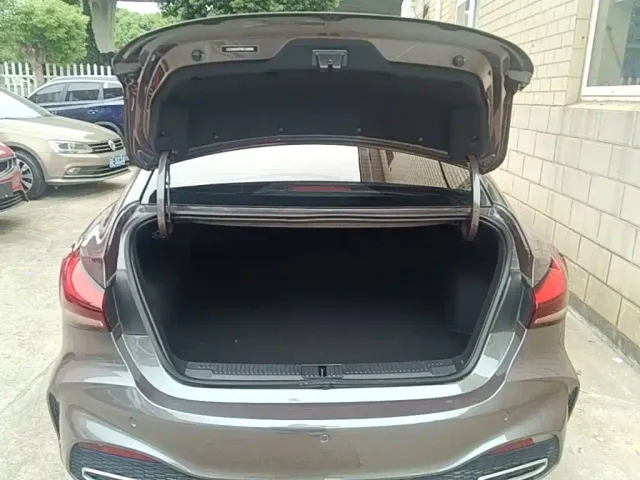 MG MG5 2025 300TGI Global Flagship — Фото автомобиля 14
